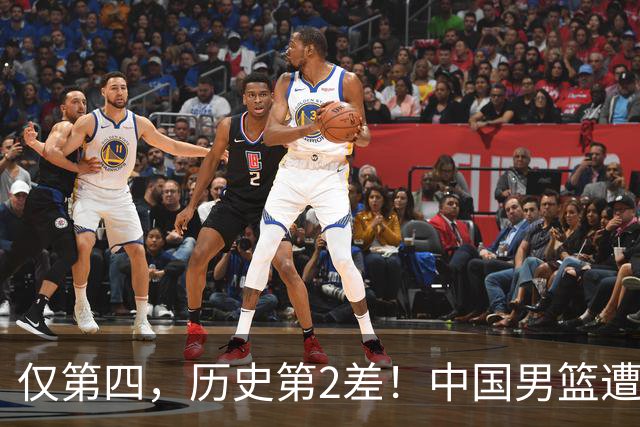 仅第四，历史第2差！中国男篮遭伊朗逆转，谁注意到郭士强的举动